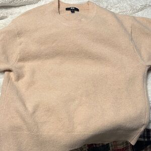 Uniqlo Men's Beige / Pink Crewneck Sweater